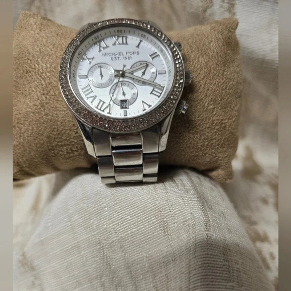Michael Kors Layton Chronograph Silver Rhinestone Embellished Watch main image 8